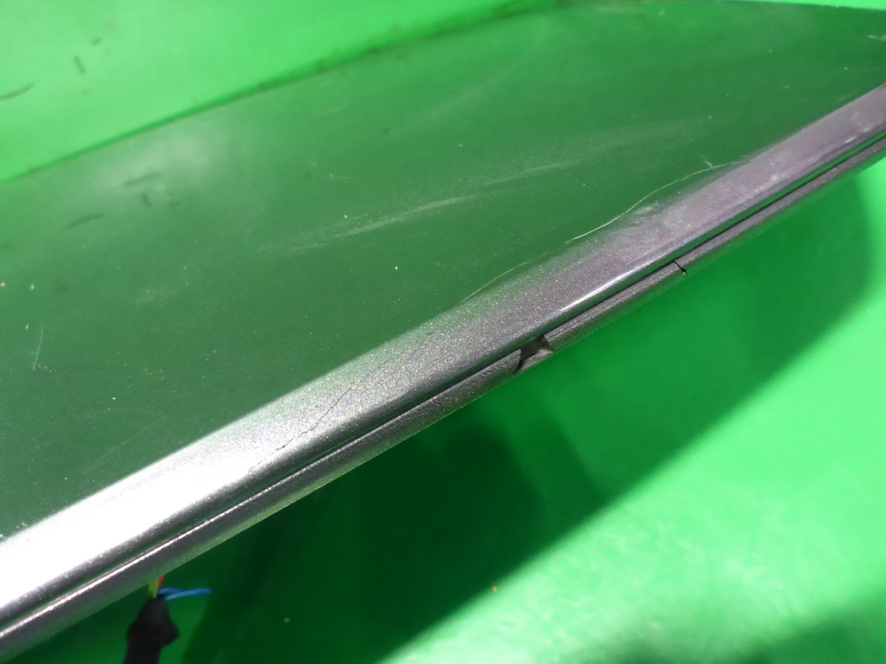 Спойлер (дефлектор) крышки багажника