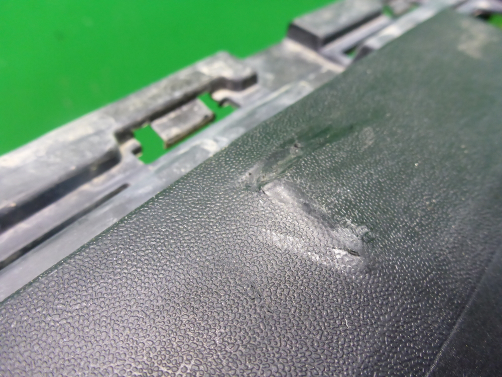 Бампер задний