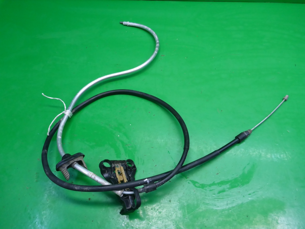 Трос стояночного тормоза