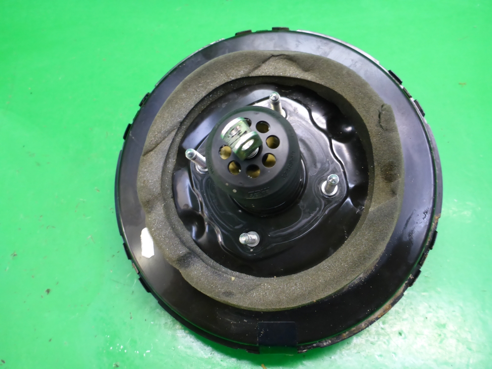 Усилитель тормозов вакуумный