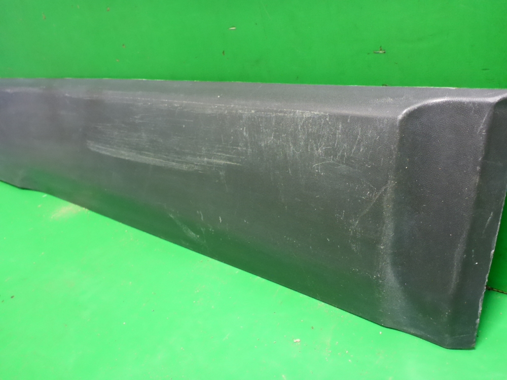 Накладка двери задней правой