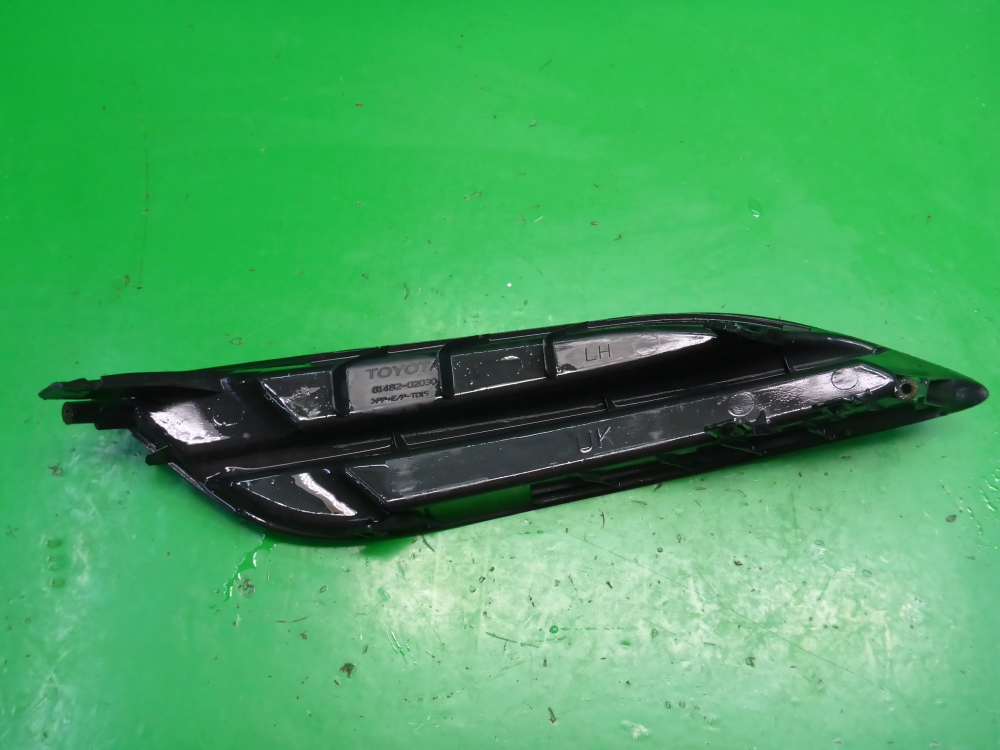 Решетка в бампер левая