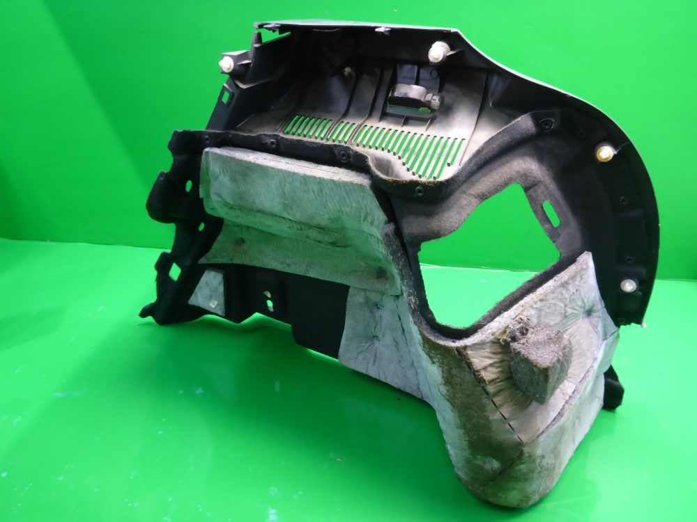 Обшивка багажника