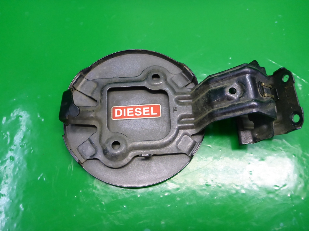 Лючок бензобака