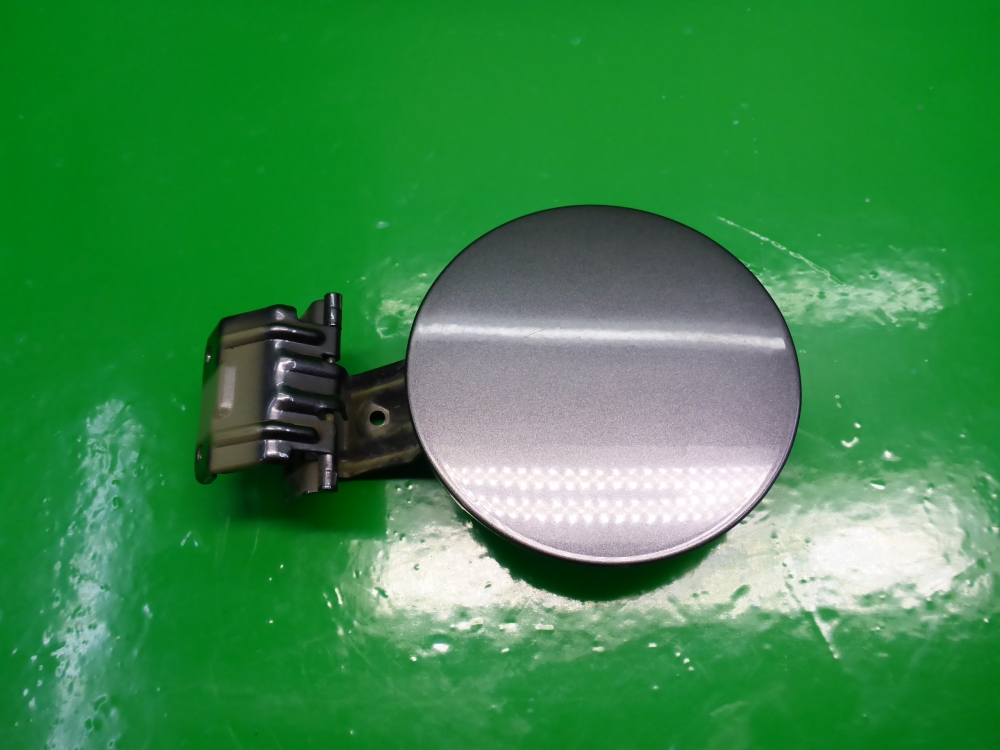 Лючок бензобака