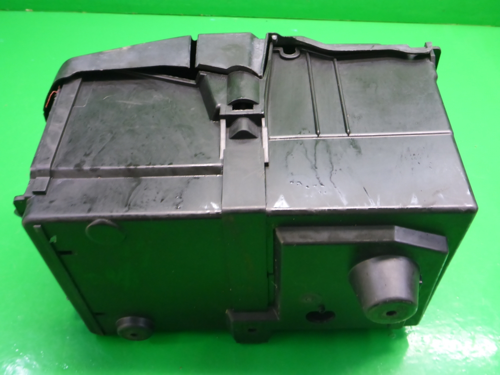 Крепление АКБ (корпус/подставка)