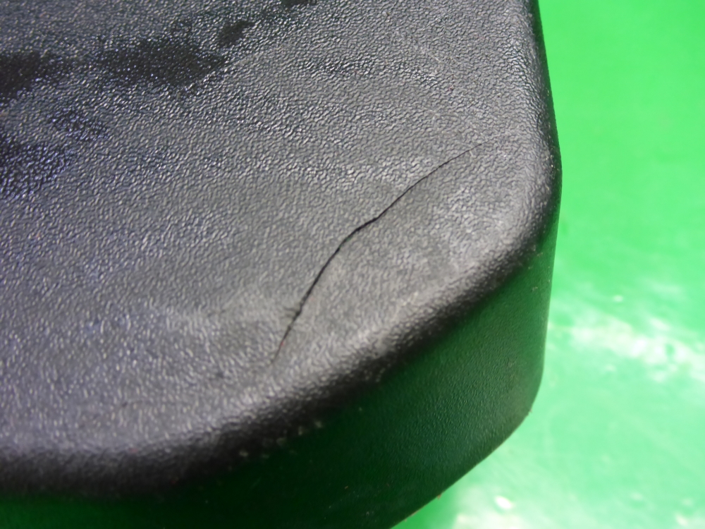 Крепление АКБ (корпус/подставка)