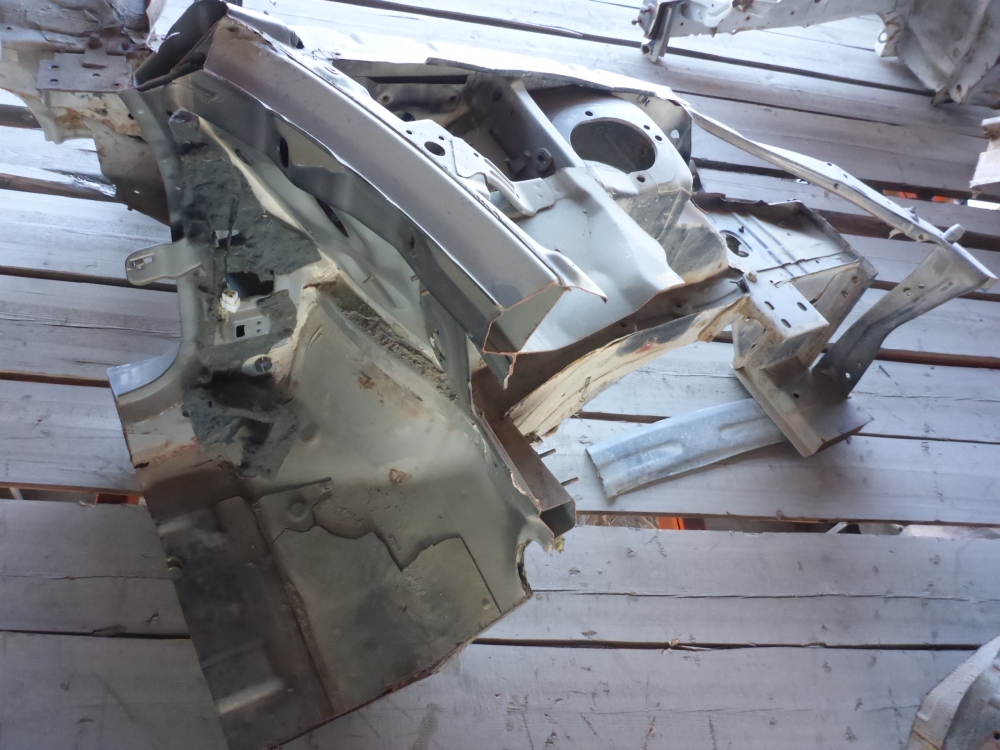 Лонжерон передний левый