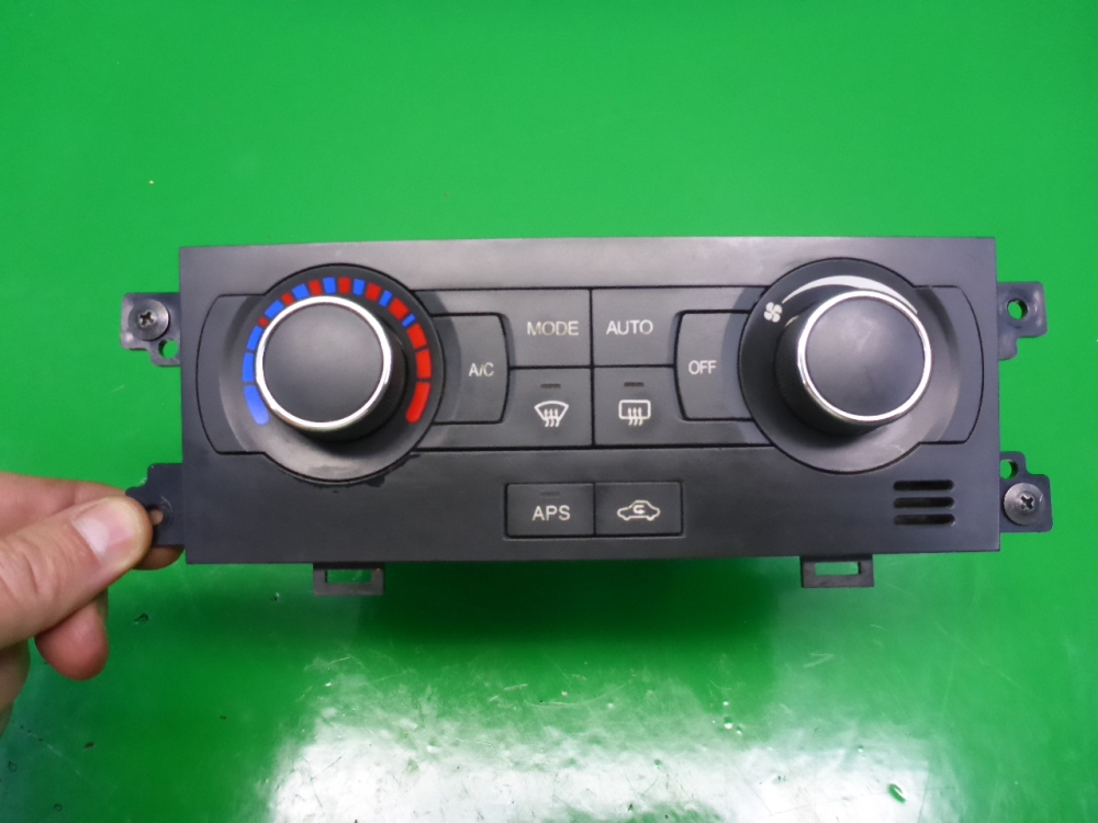 Блок управления климатической установкой