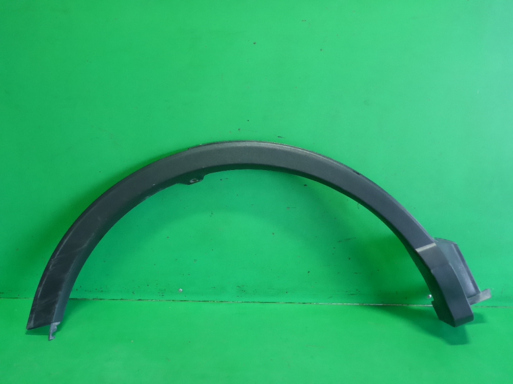 Накладка заднего крыла правого