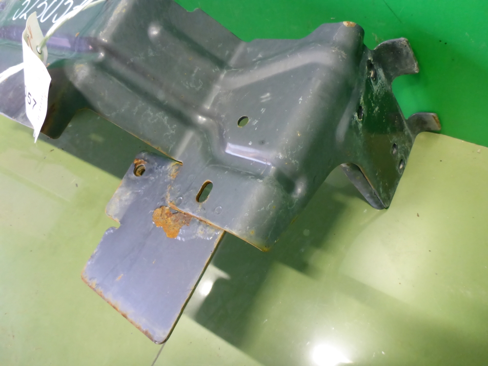 Кронштейн (сопут. товар)