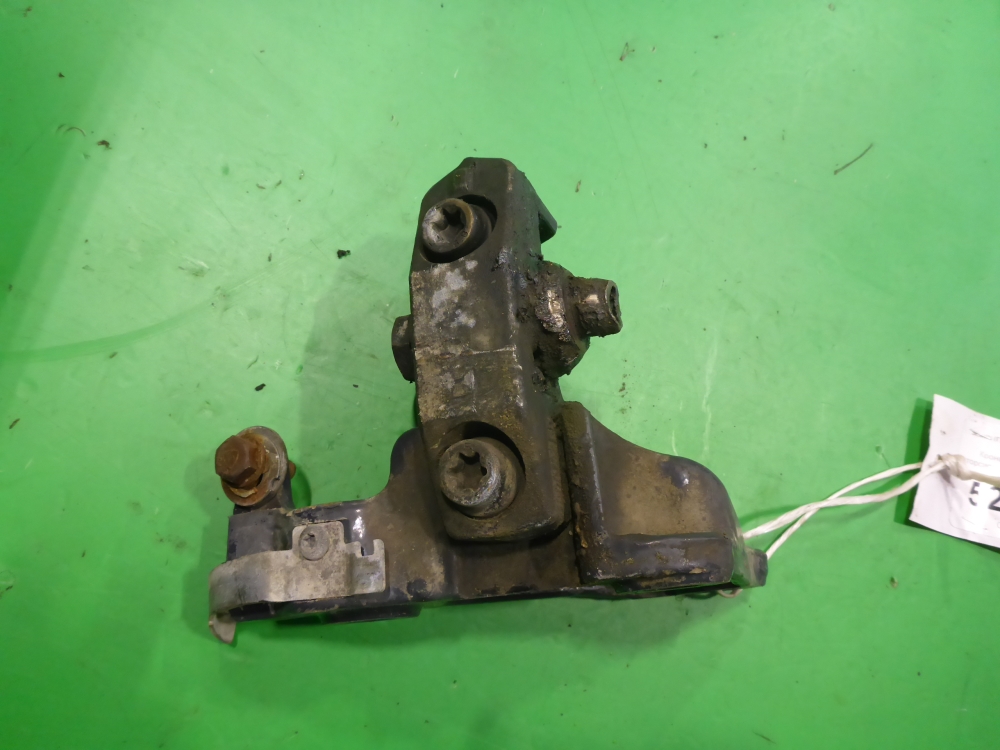 Кронштейн крепления торсиона