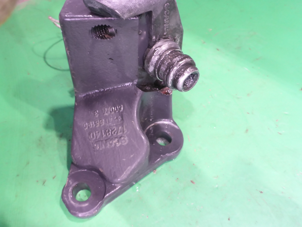 Кронштейн крепления торсиона