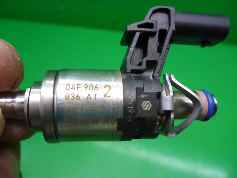 Форсунка инжекторная электрическая