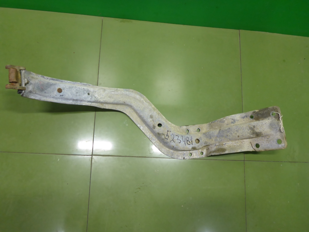 Кронштейн крепления крыла