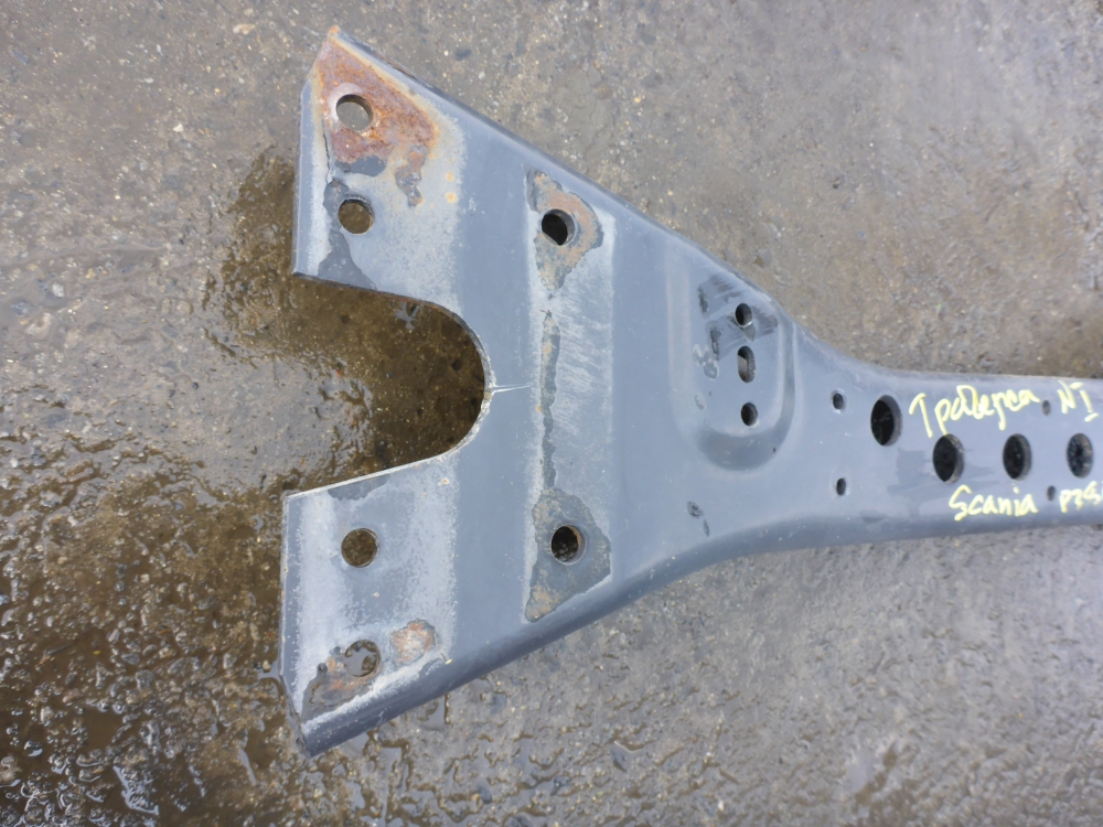 Траверса рамы поперечная