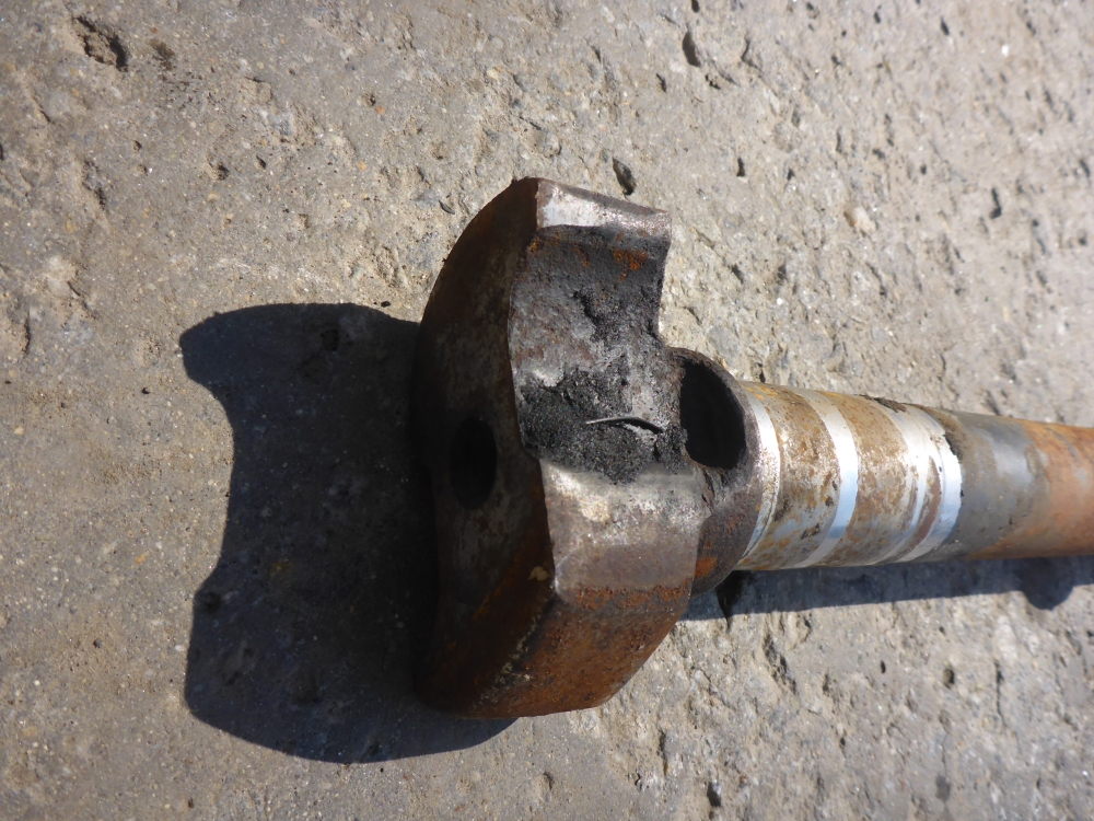 Тормозной вал правый задний