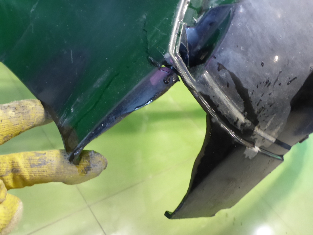 Бампер передний