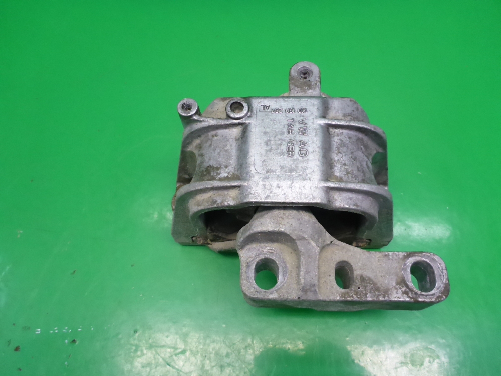 Опора двигателя правая