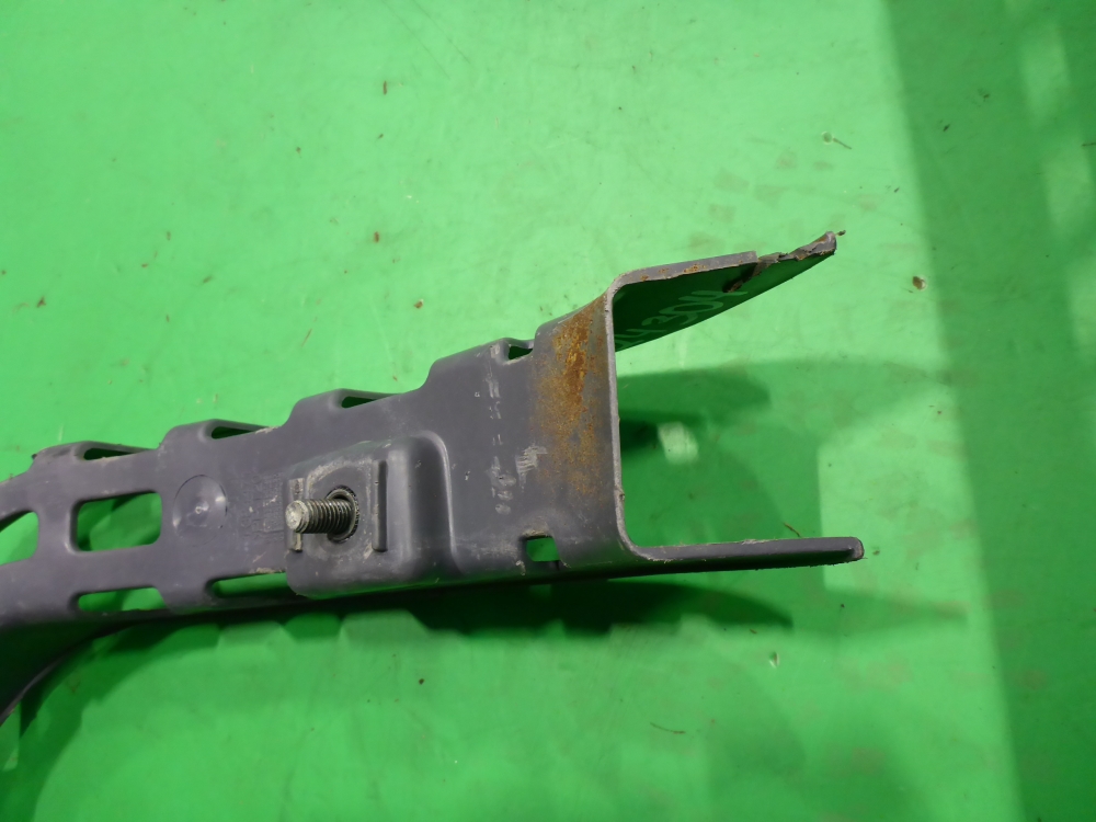 Кронштейн (сопут. товар)