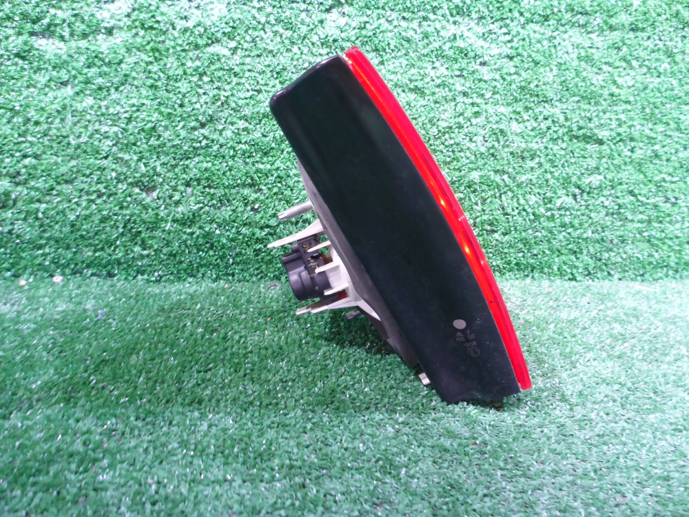 Фонарь задний внутренний левый