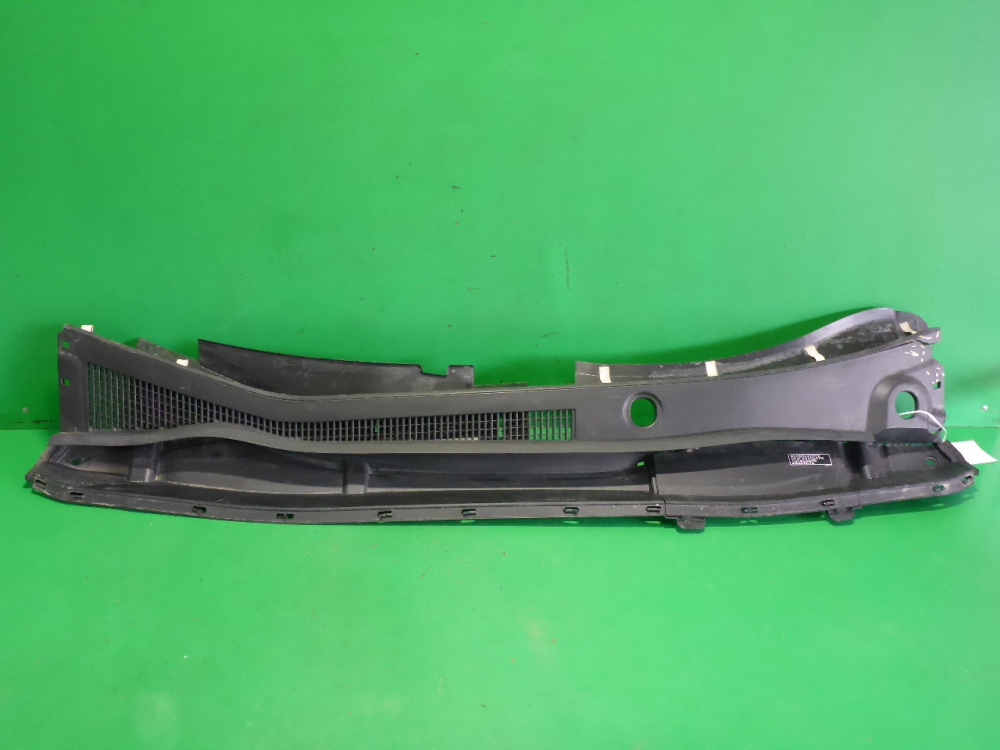 Решетка стеклоочистителей (Жабо)