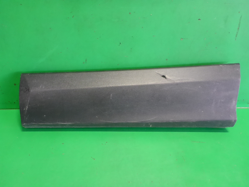 Накладка двери задней левой