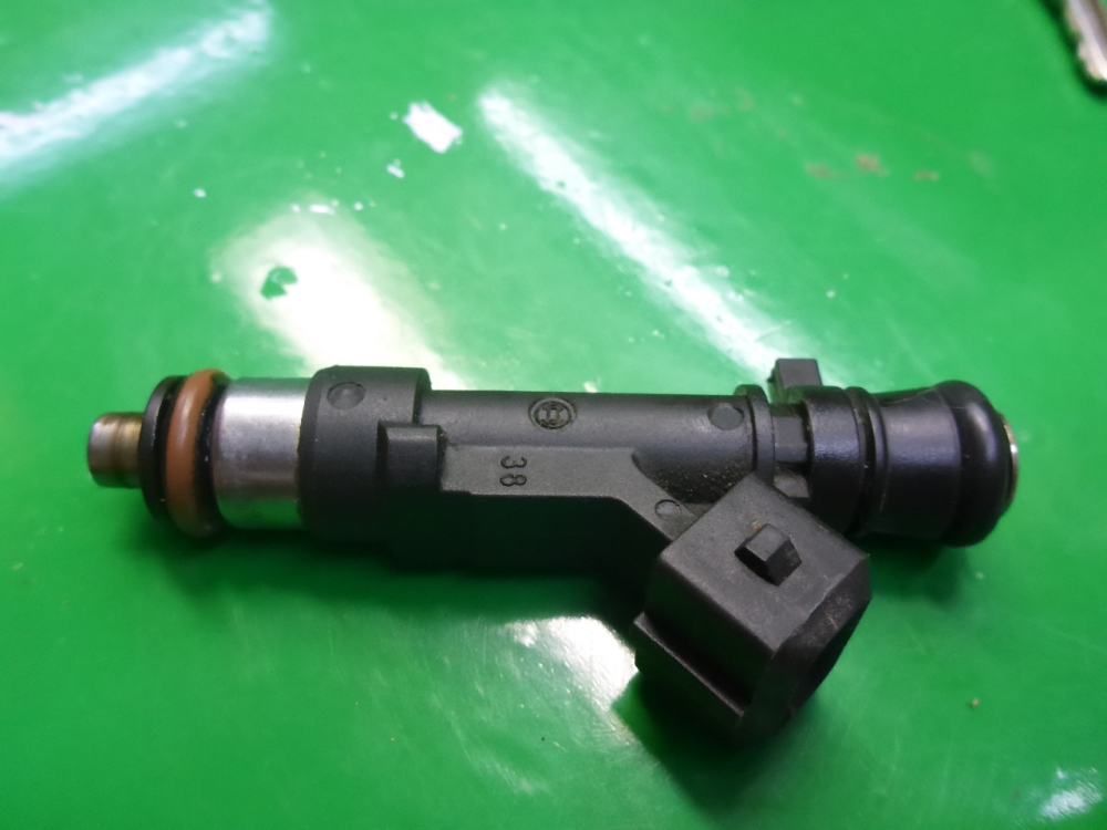 Форсунка инжекторная электрическая