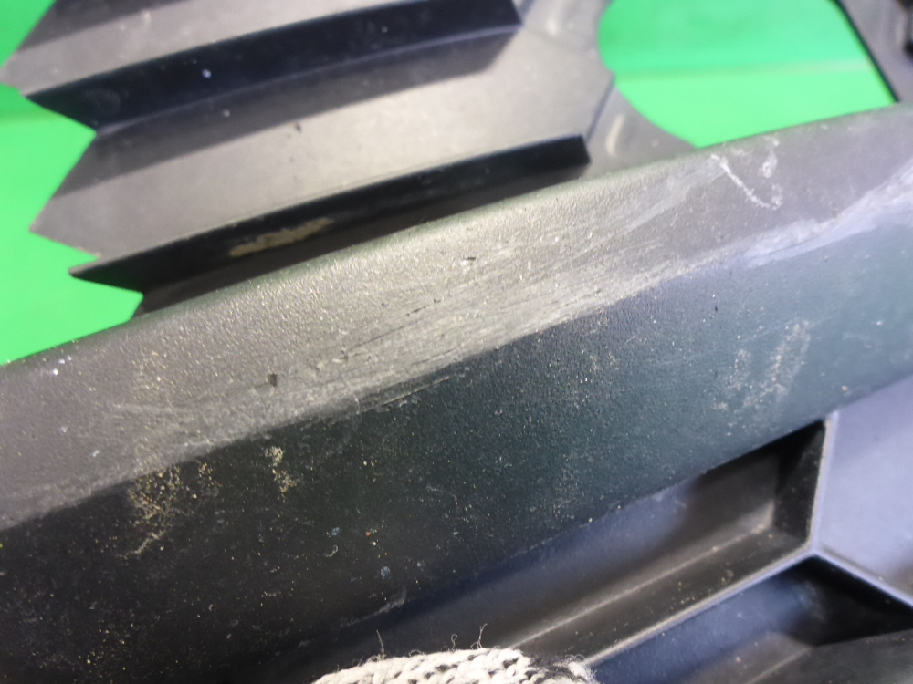 Решетка в бампер правая