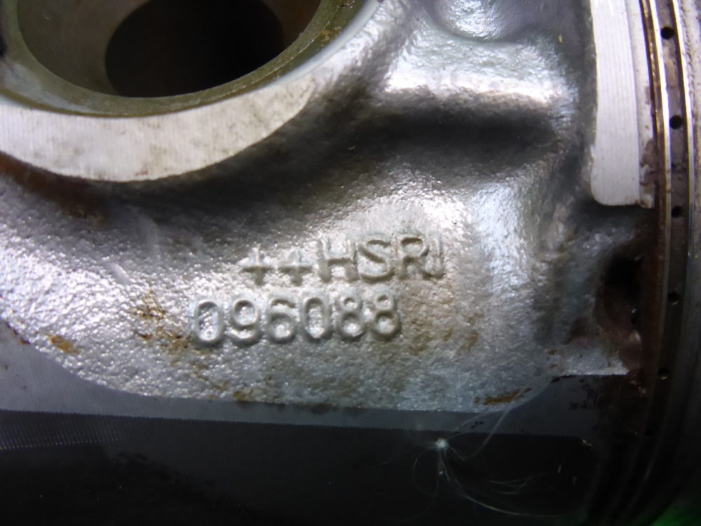 Поршень с шатуном