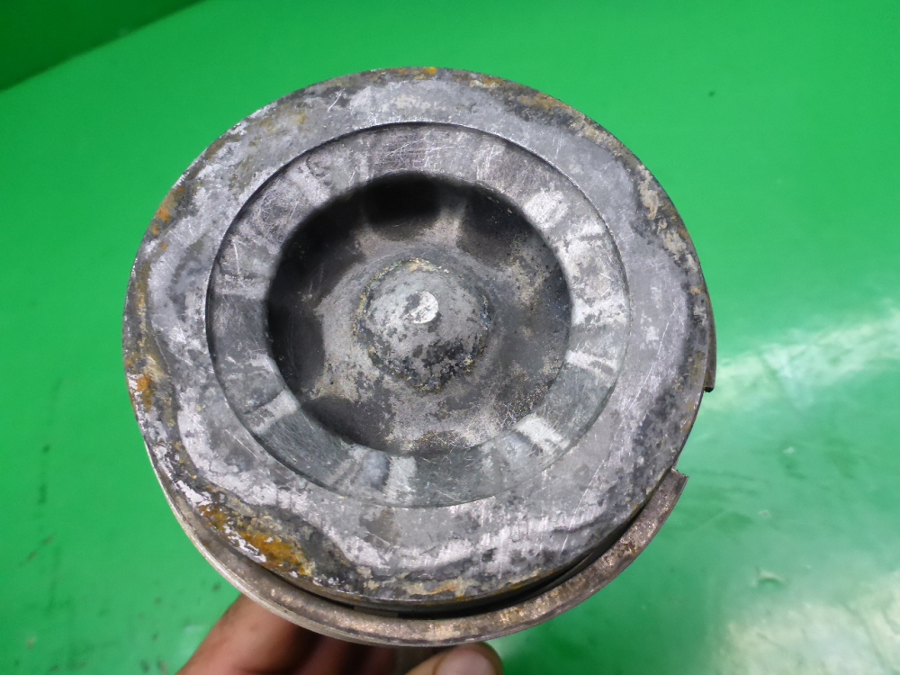 Поршень с шатуном