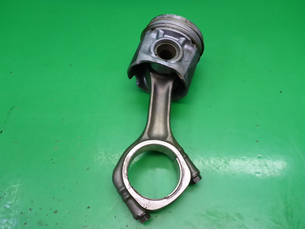 Поршень с шатуном