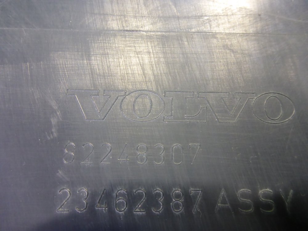 Накладка на капот