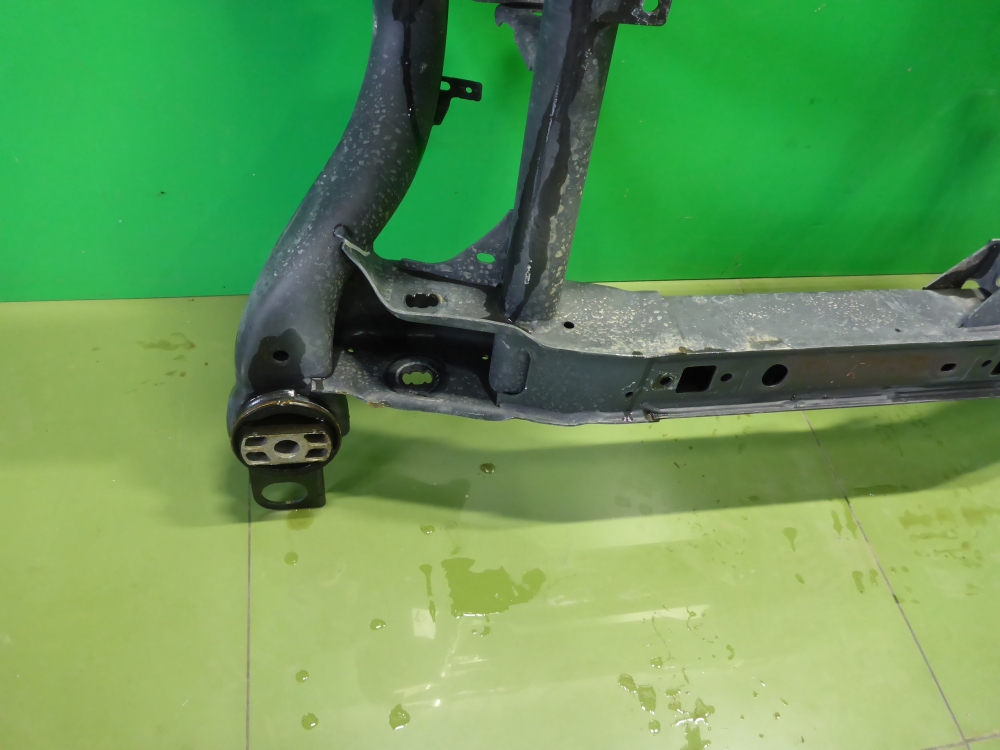 Балка подмоторная