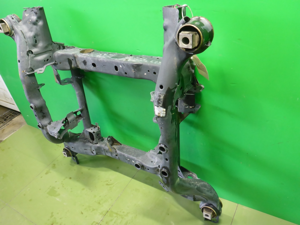 Балка подмоторная