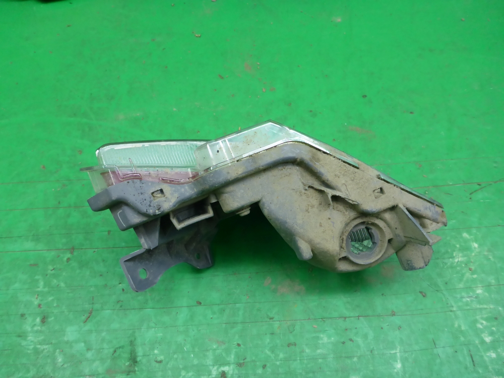 Фонарь задний в бампер правый