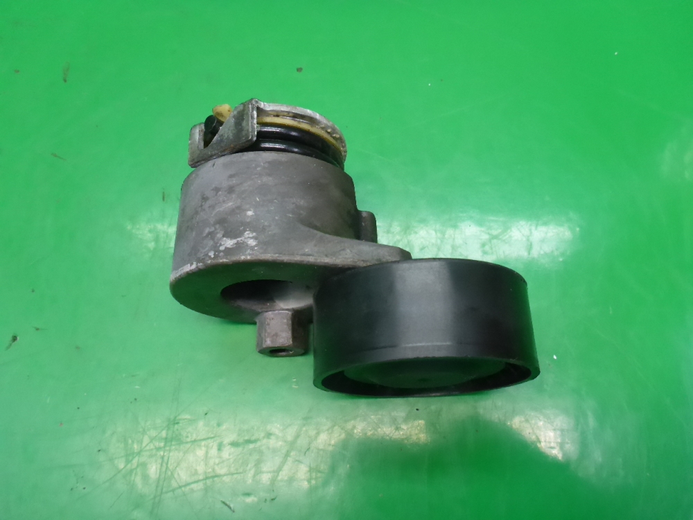 Ролик-натяжитель