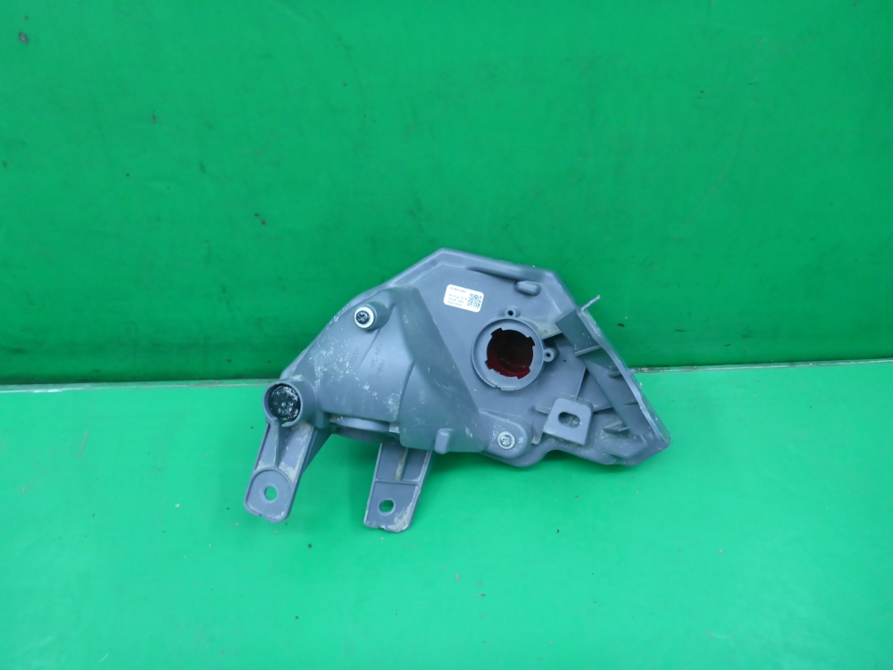 Фонарь задний в бампер правый