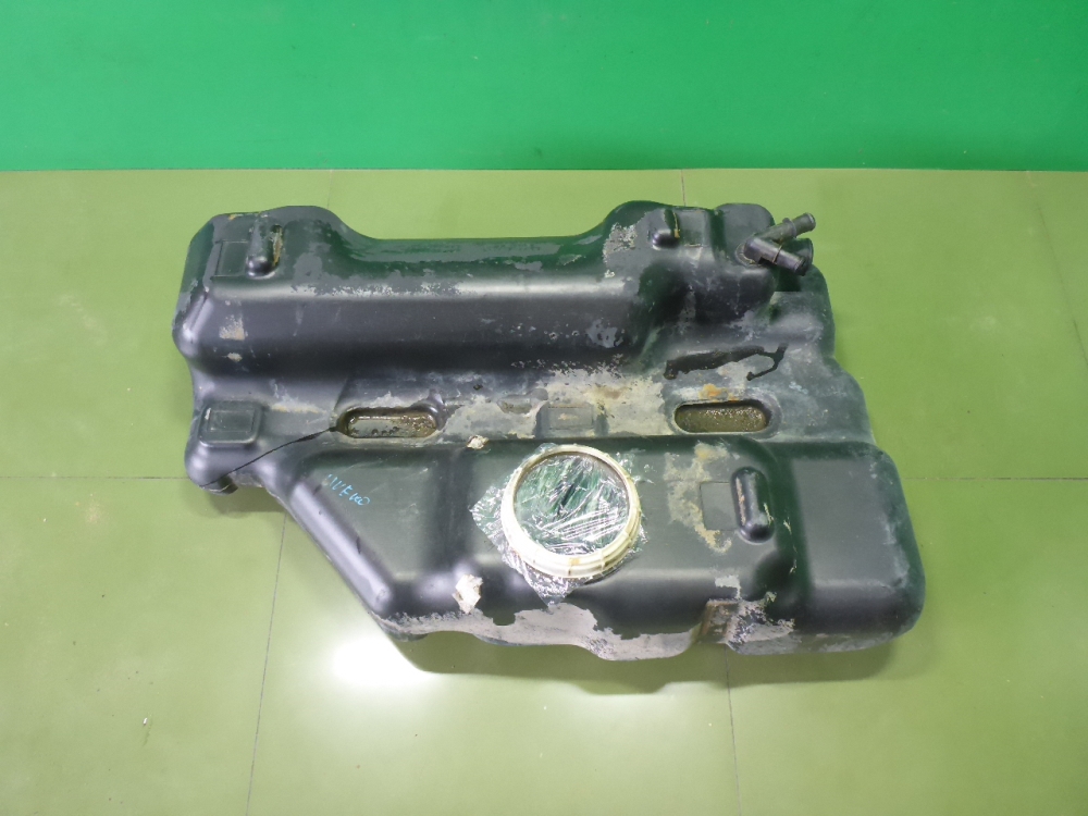 Бак топливный