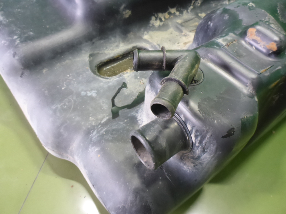 Бак топливный