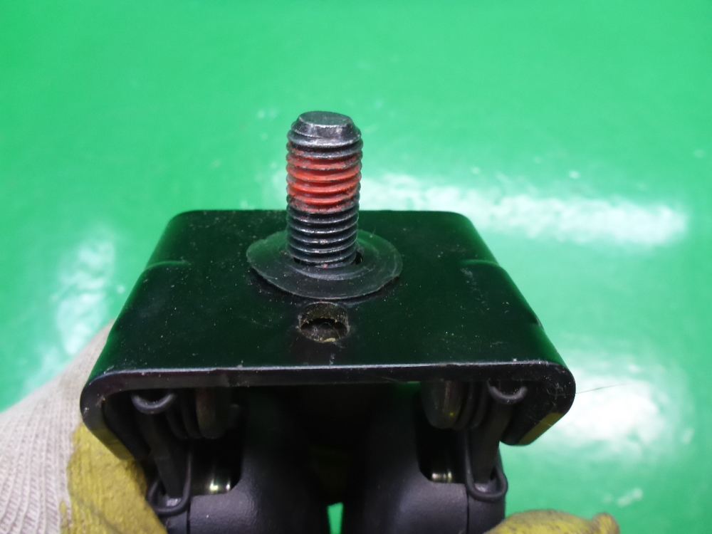 Ответная часть ремня безопасности