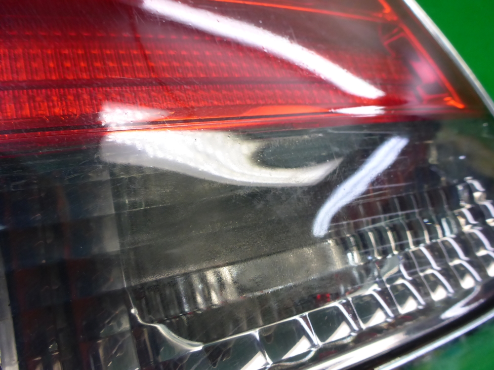 Фонарь задний внутренний левый