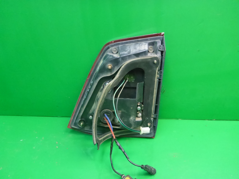 Фонарь задний внутренний левый