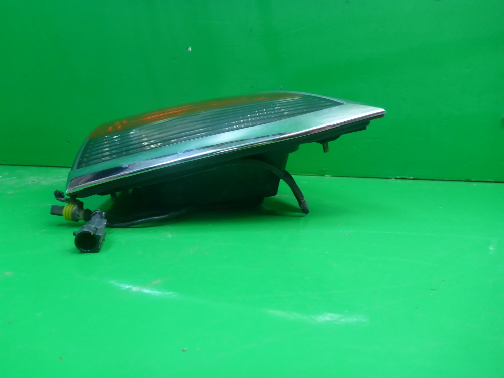 Фонарь задний внутренний левый