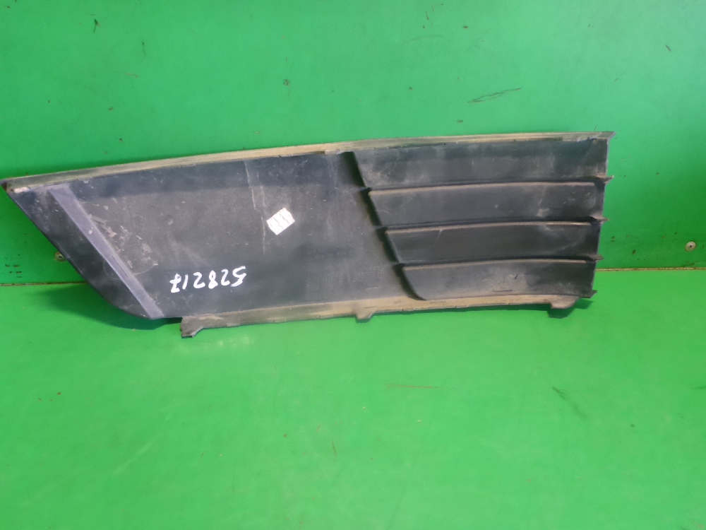 Решетка в бампер левая