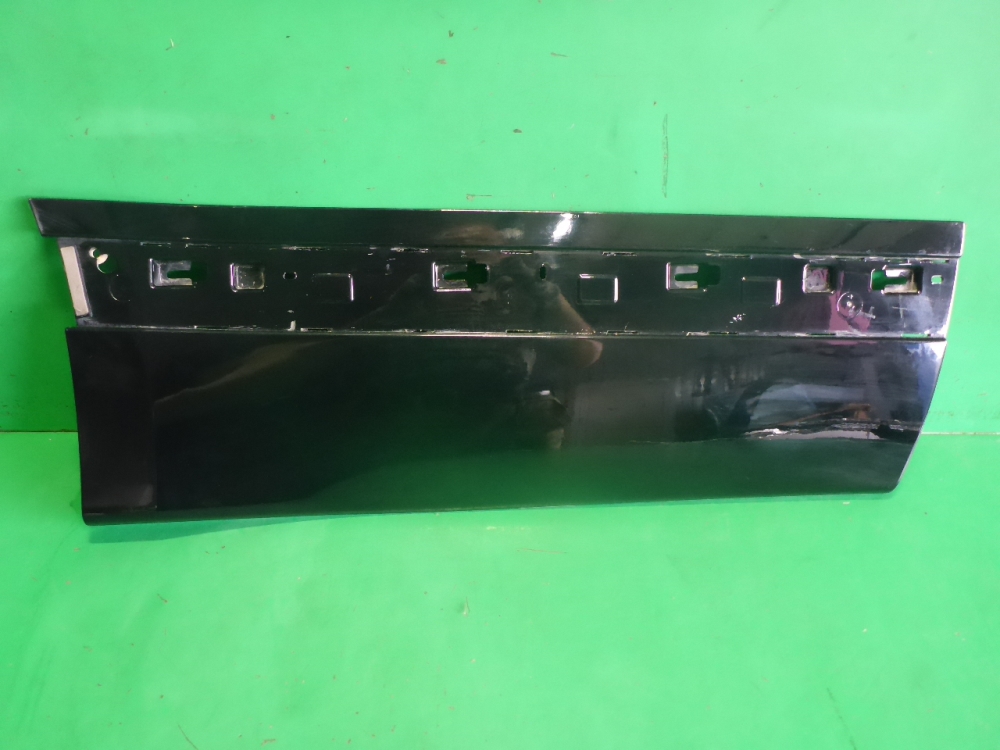 Накладка двери задней правой