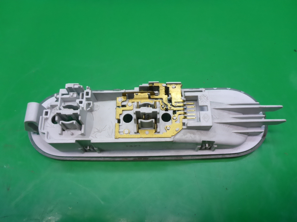 Плафон салонный