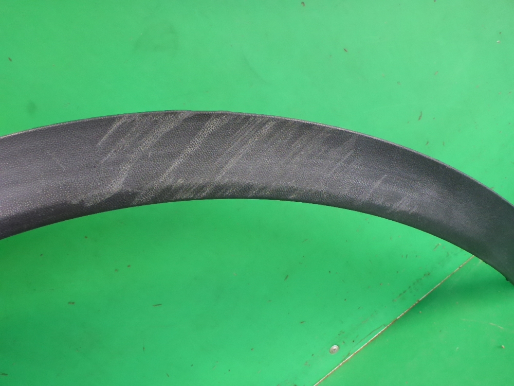 Накладка заднего крыла правого