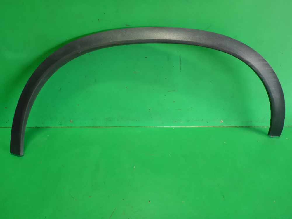 Накладка заднего крыла правого