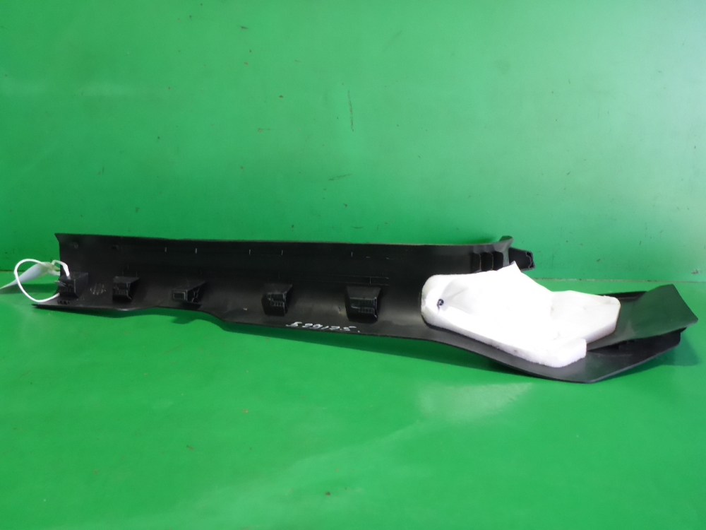 Накладка порога (внутренняя)